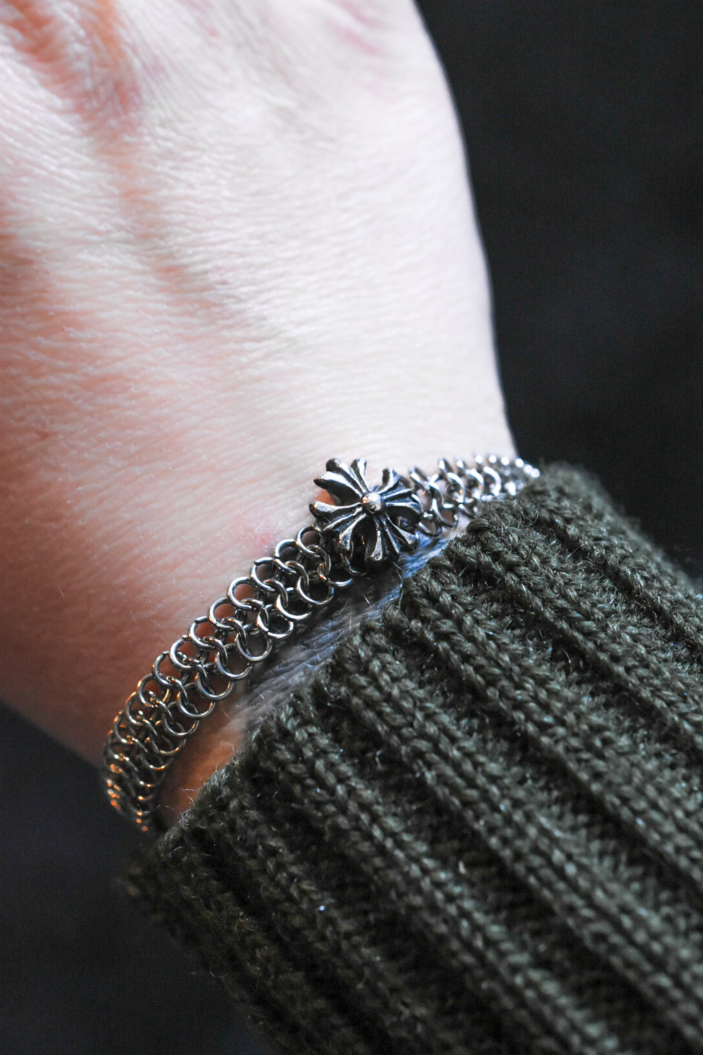 - BRACELET COTTE DE MAILLE - CROIX FLEUR DE LYSÉE