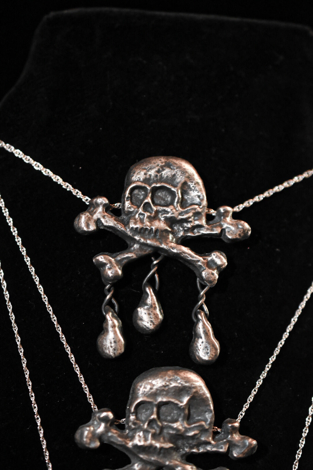 - COLLIER FERRUM FERO FERRO FEROR -